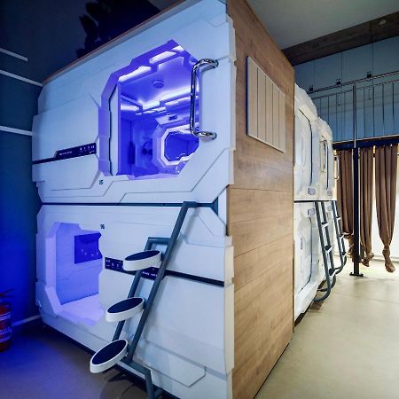 Spacehotel Карлсруе Екстериор снимка