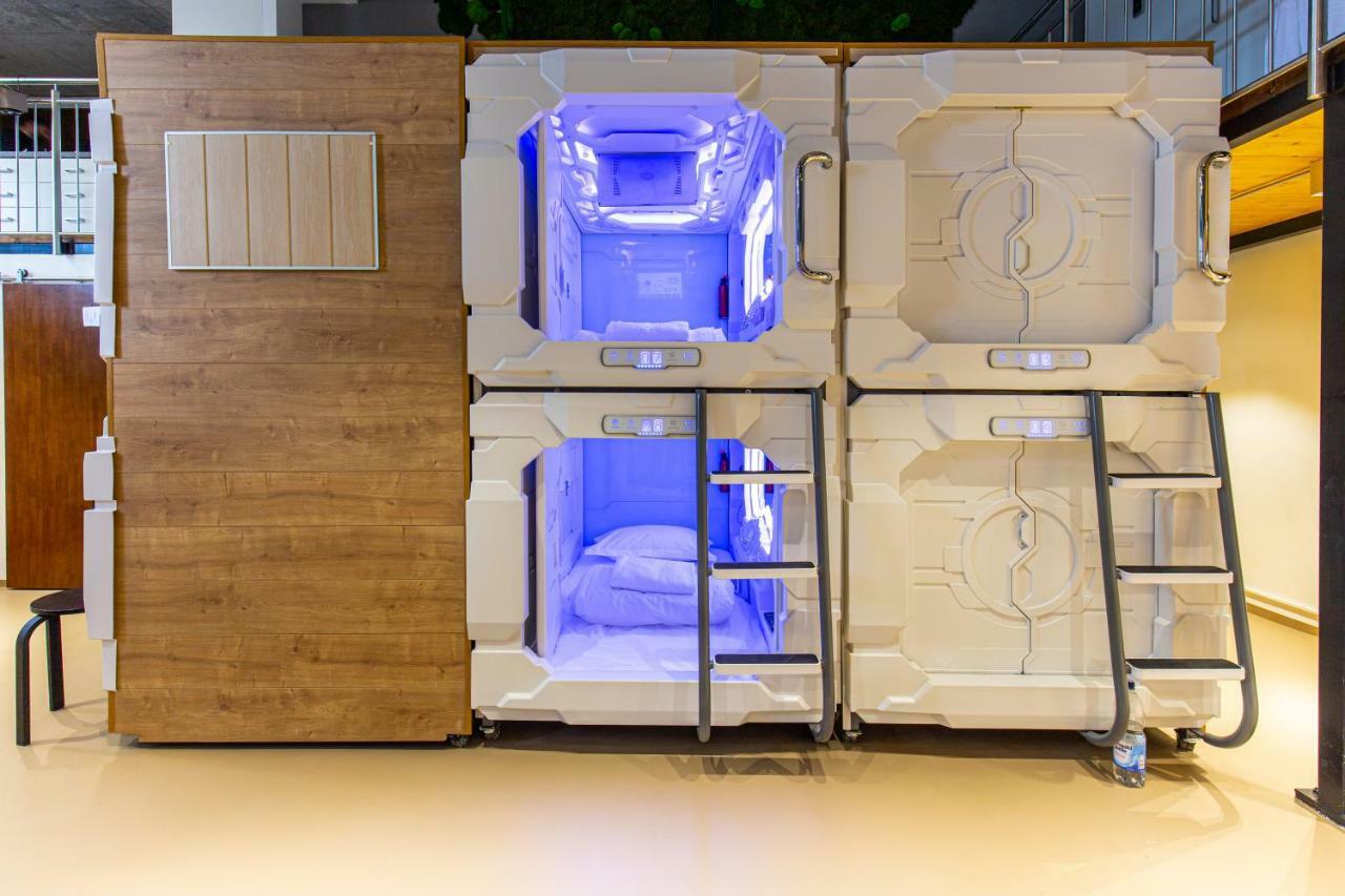 Spacehotel Карлсруе Екстериор снимка